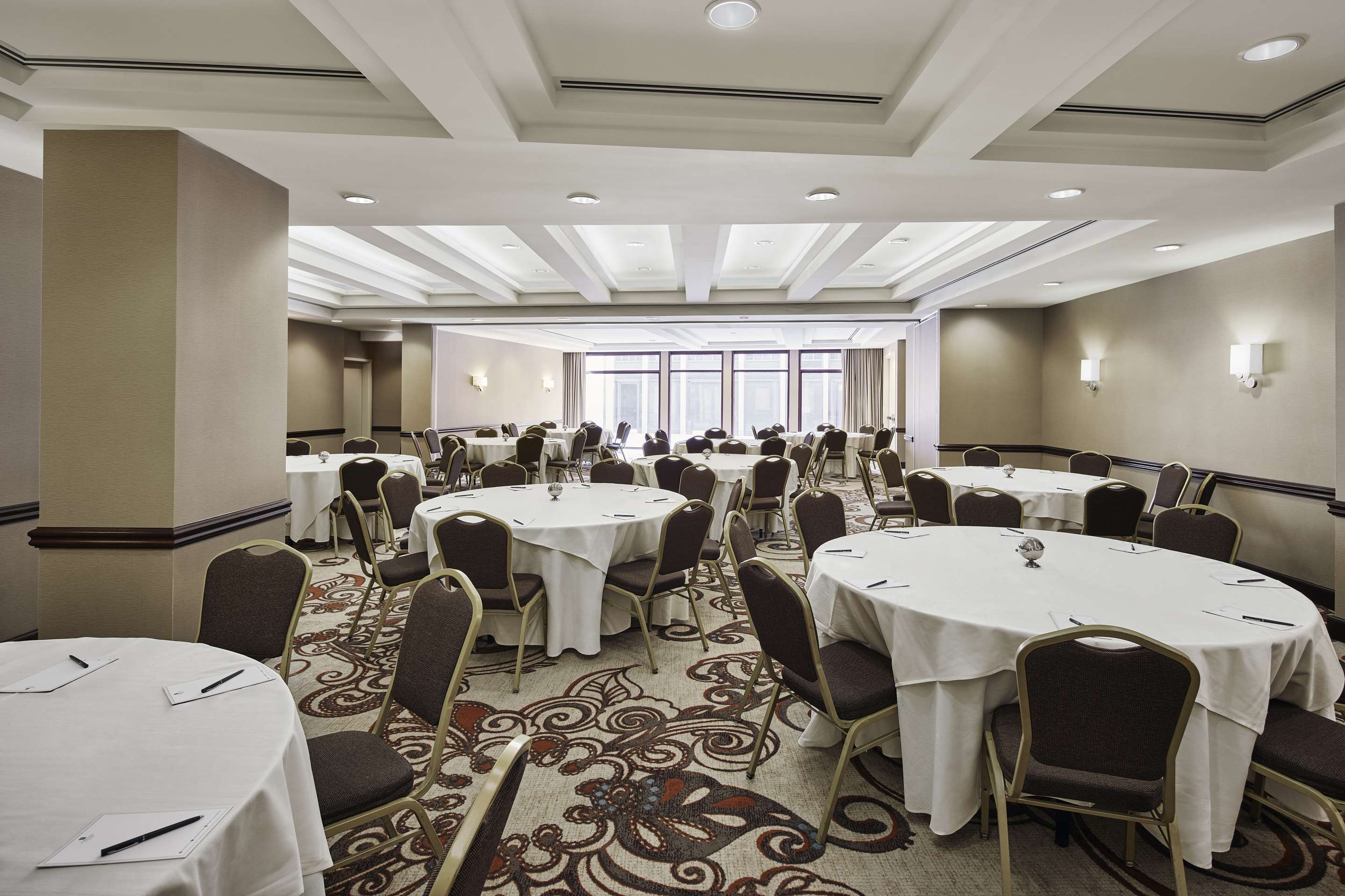 Meeting Room | Embassy Suites by Hilton Alexandria Old Town