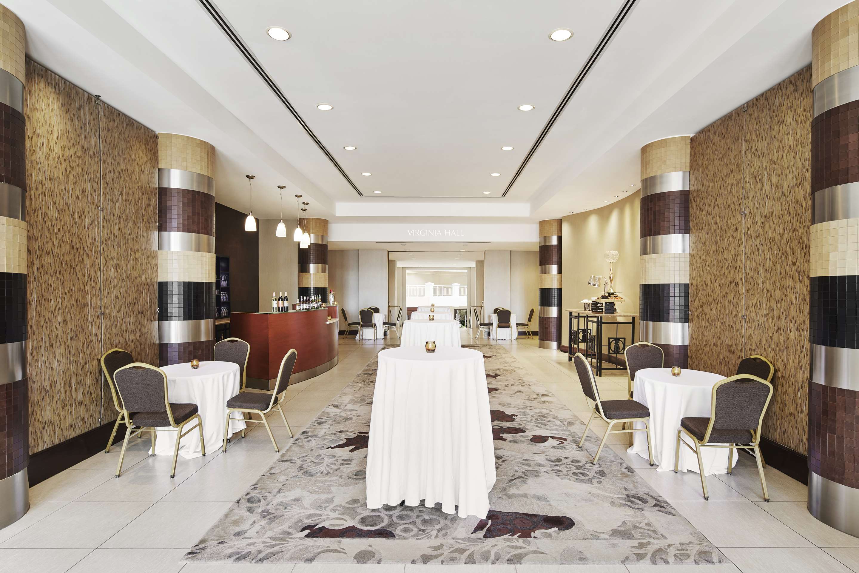 Meeting Room | Embassy Suites by Hilton Alexandria Old Town