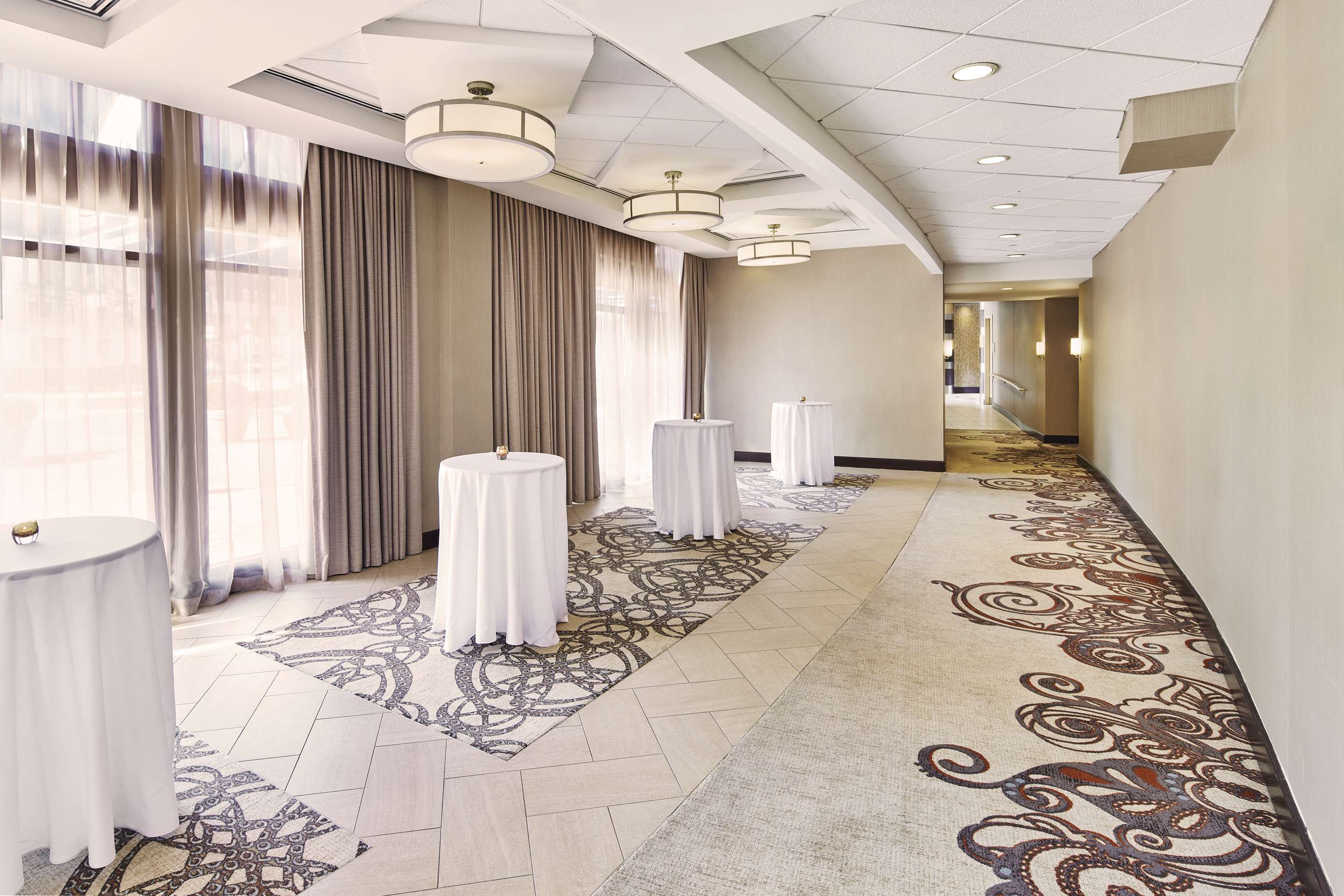 Meeting Room | Embassy Suites by Hilton Alexandria Old Town