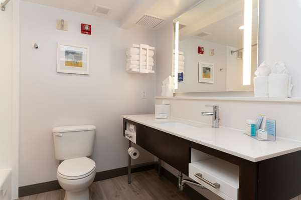  - Hampton Inn Arlington