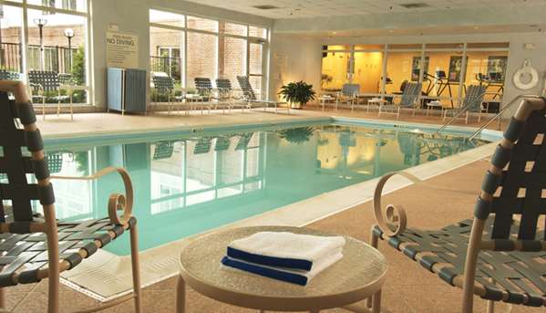 Pool - Hampton Inn Sterling