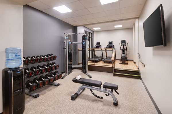 Fitness/ Exercise Room - Embassy Suites Vienna