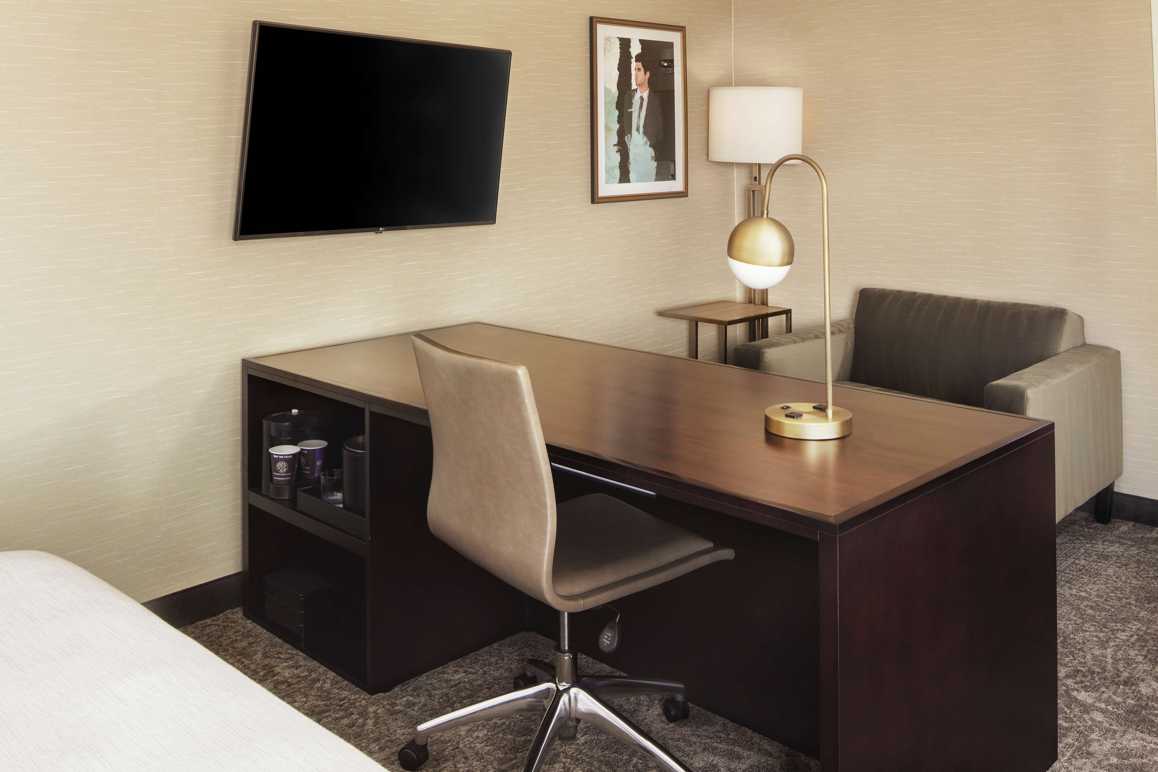 Embassy Suites by Hilton Tysons Corner Room Type - 1 KING STUDIO SUITE NONSMK