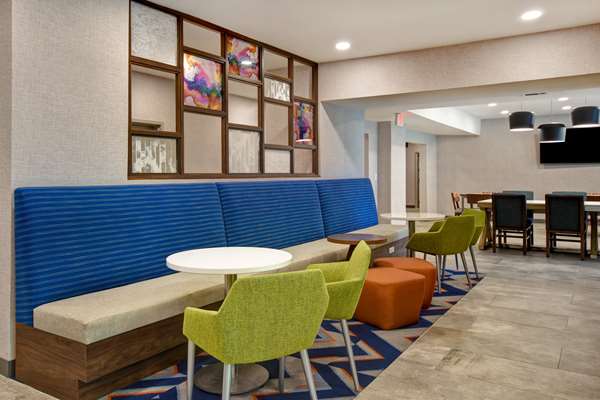 Restaurant - Hampton Inn Woodbridge - I-95, Exit 160
