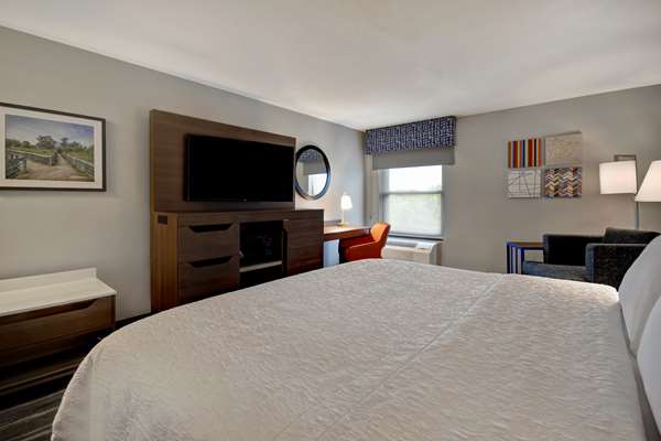  - Hampton Inn Woodbridge - I-95, Exit 160