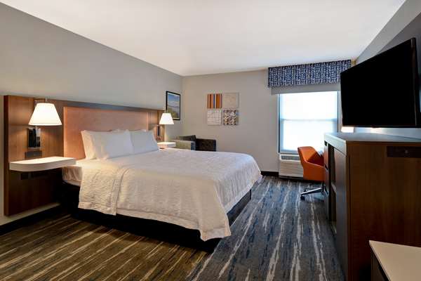  - Hampton Inn Woodbridge - I-95, Exit 160
