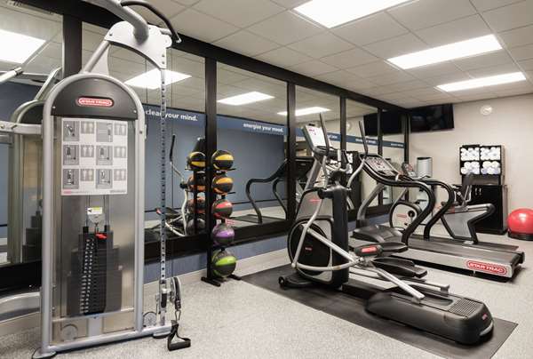 Fitness/ Exercise Room - Hampton Inn Waldorf