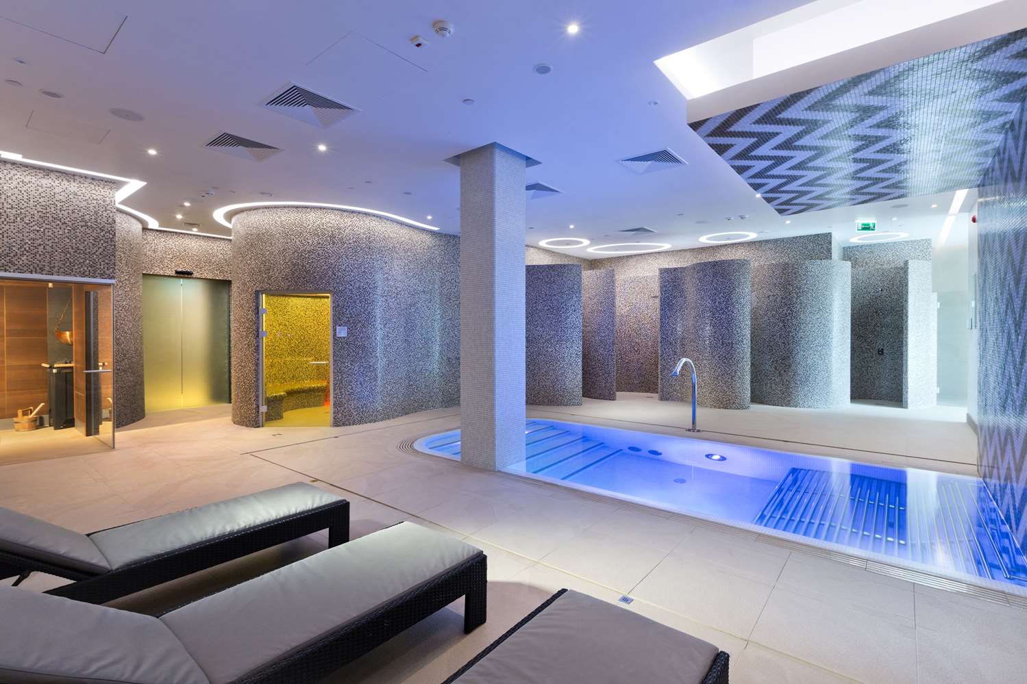 DoubleTree by Hilton Hotel & Conference Centre Warsaw