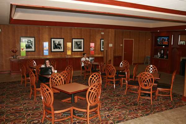 Restaurant - Hampton Inn Woodbridge - I-95, Exit 11
