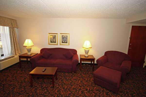  - Hampton Inn Woodbridge - I-95, Exit 11