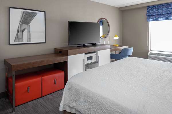  - Hampton Inn Woodbridge - I-95, Exit 11