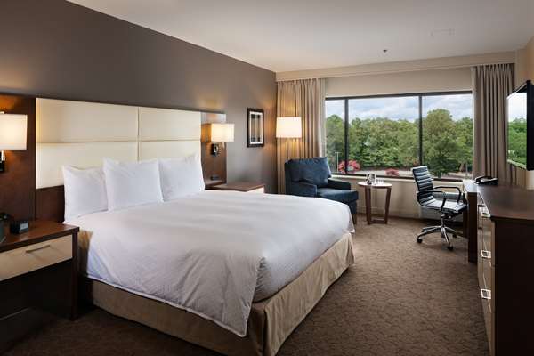  - DoubleTree by Hilton Hotel Williamsburg