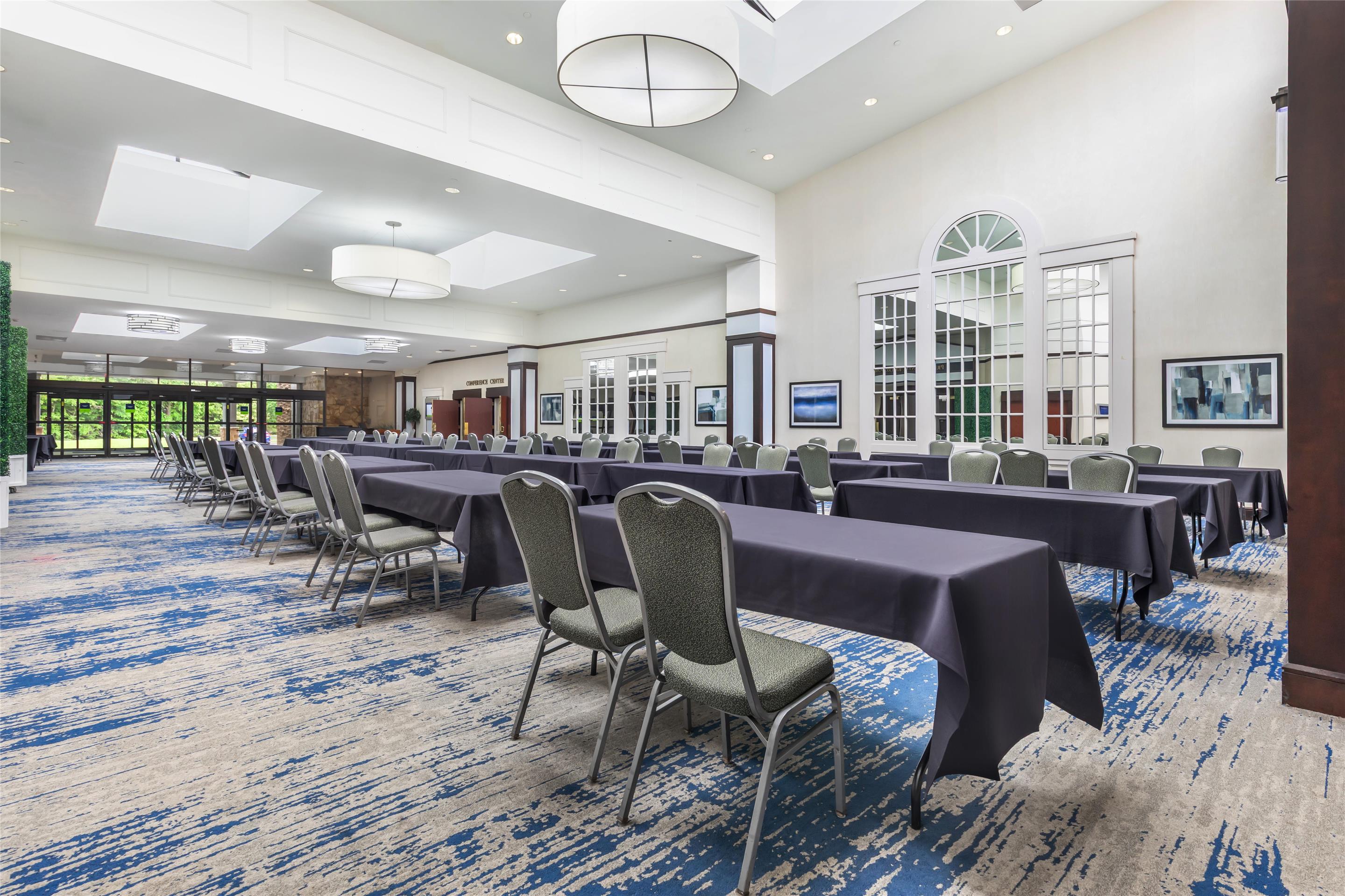 Meeting Room | DoubleTree by Hilton Williamsburg