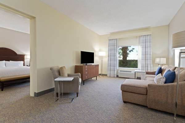  - Hampton Inn & Suites Wellington