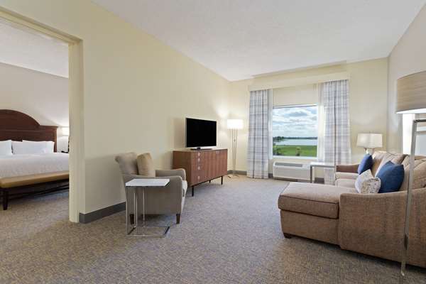  - Hampton Inn & Suites Wellington