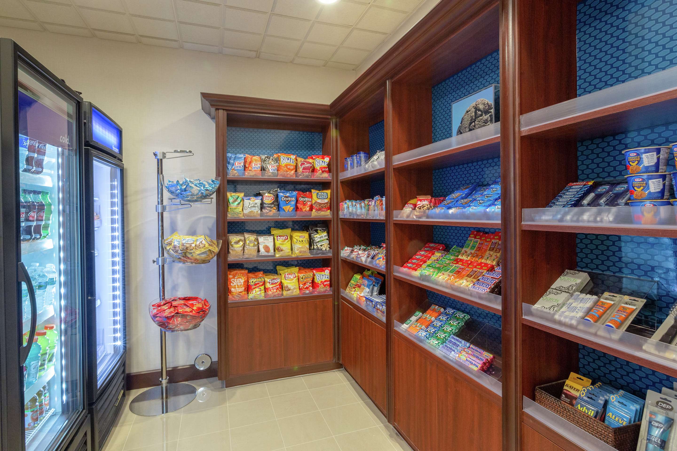 Restaurant | Hampton Inn & Suites Wellington