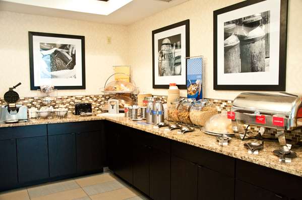 Restaurant - Hampton Inn East Windsor - I-95, Exit 8