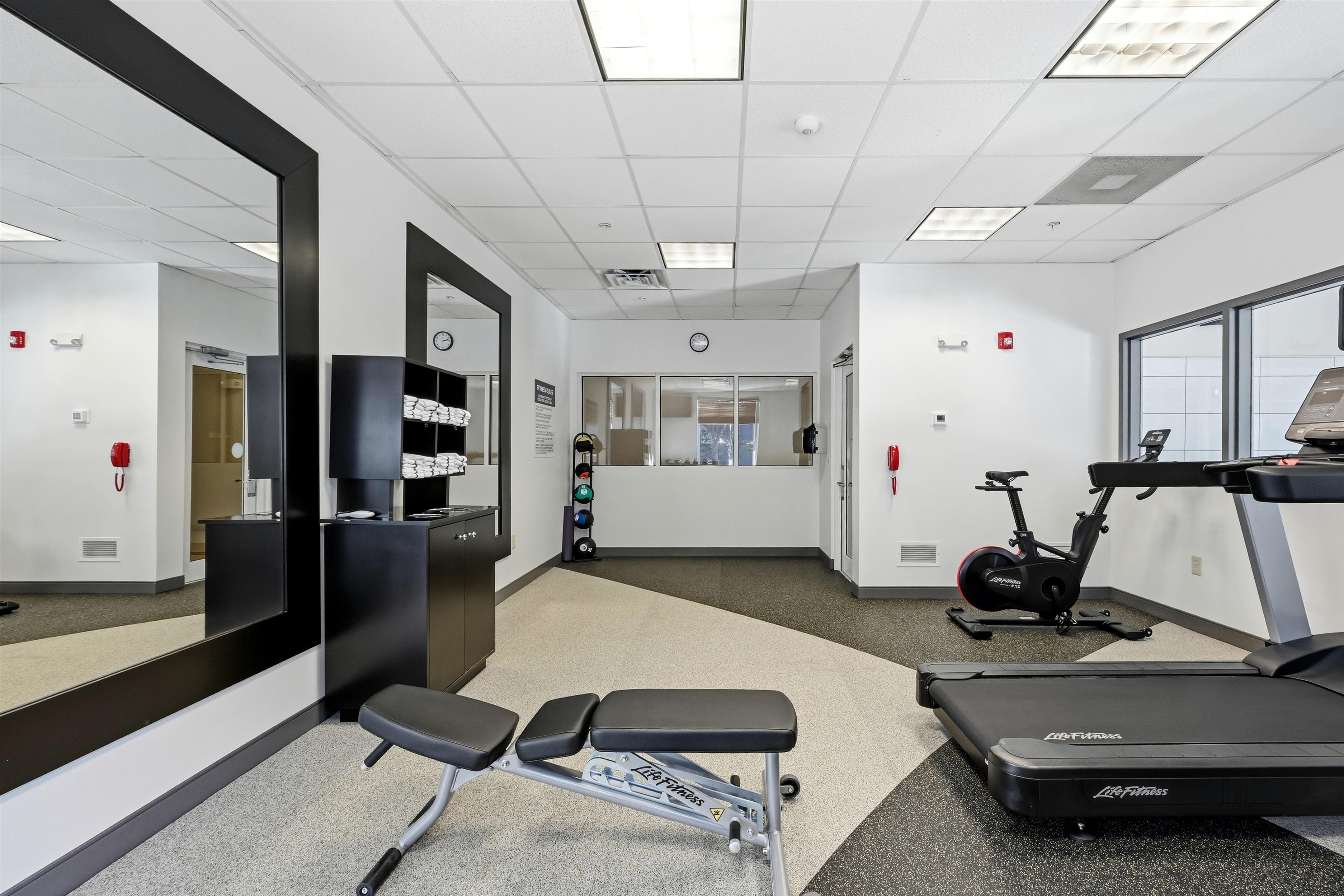 Health club fitness center gym | Hilton Garden Inn Winchester