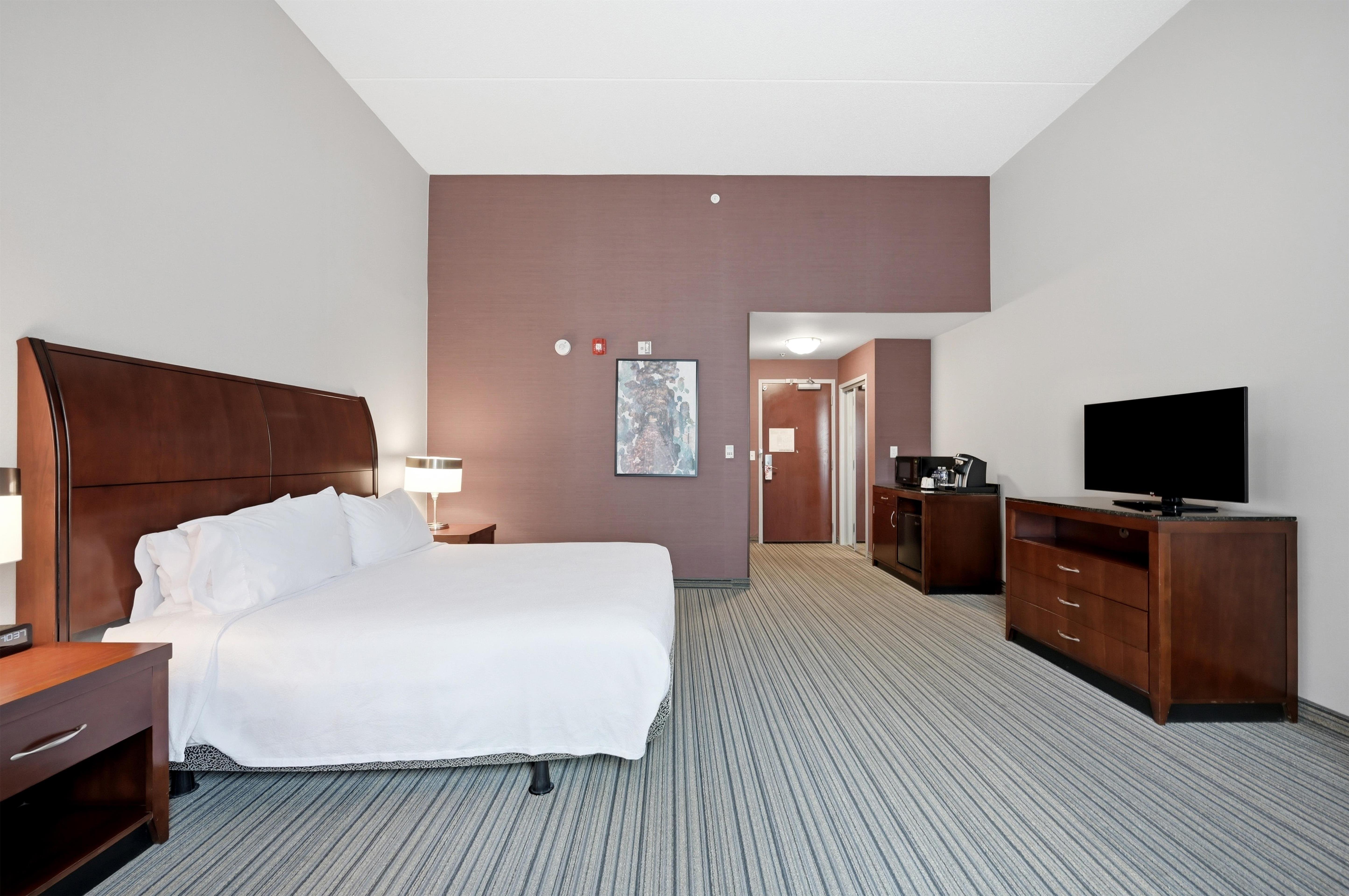 Hilton Garden Inn Winchester Room Type - 1KNG MOB HEARING ACC W TUB