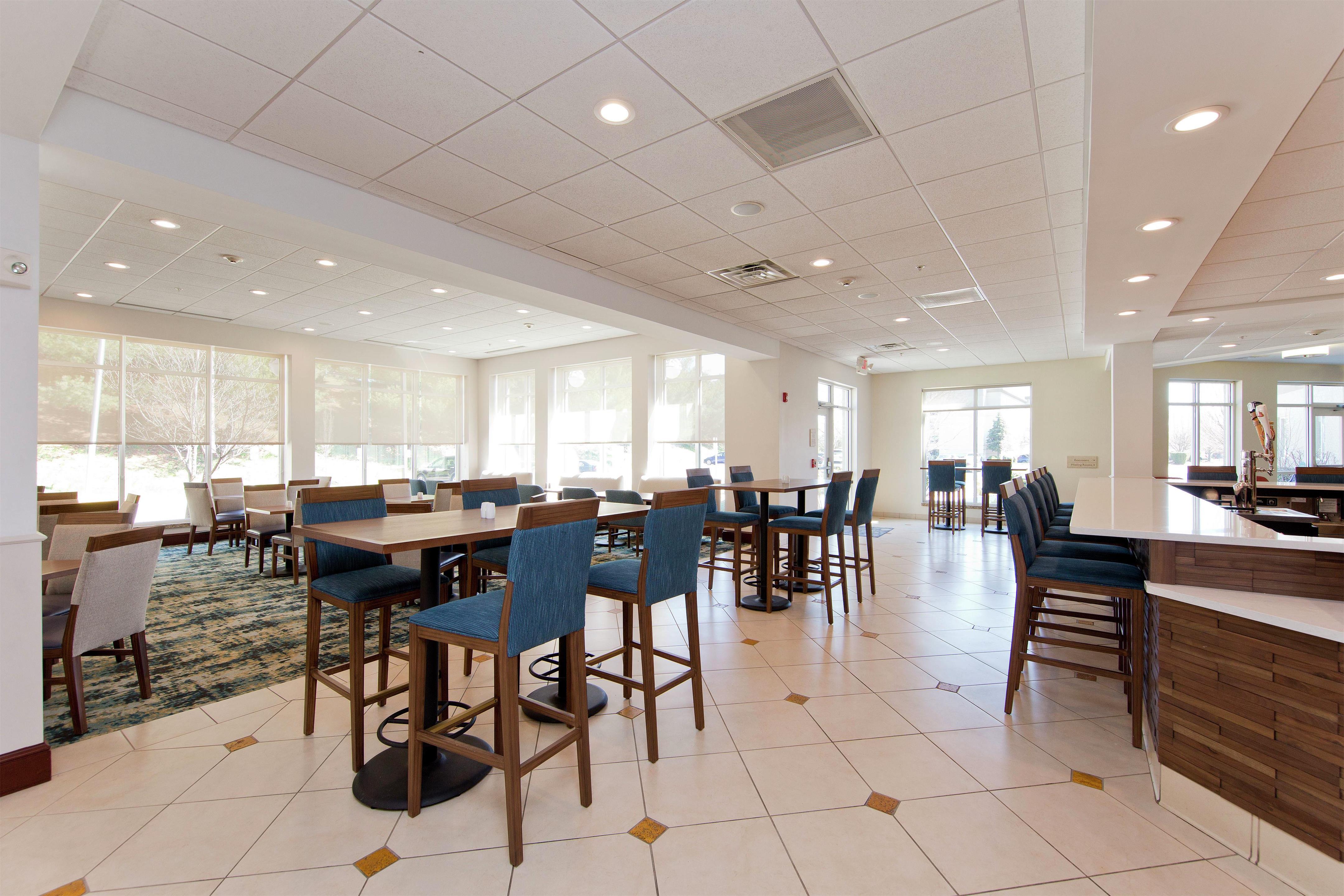 Restaurant | Hilton Garden Inn Winchester