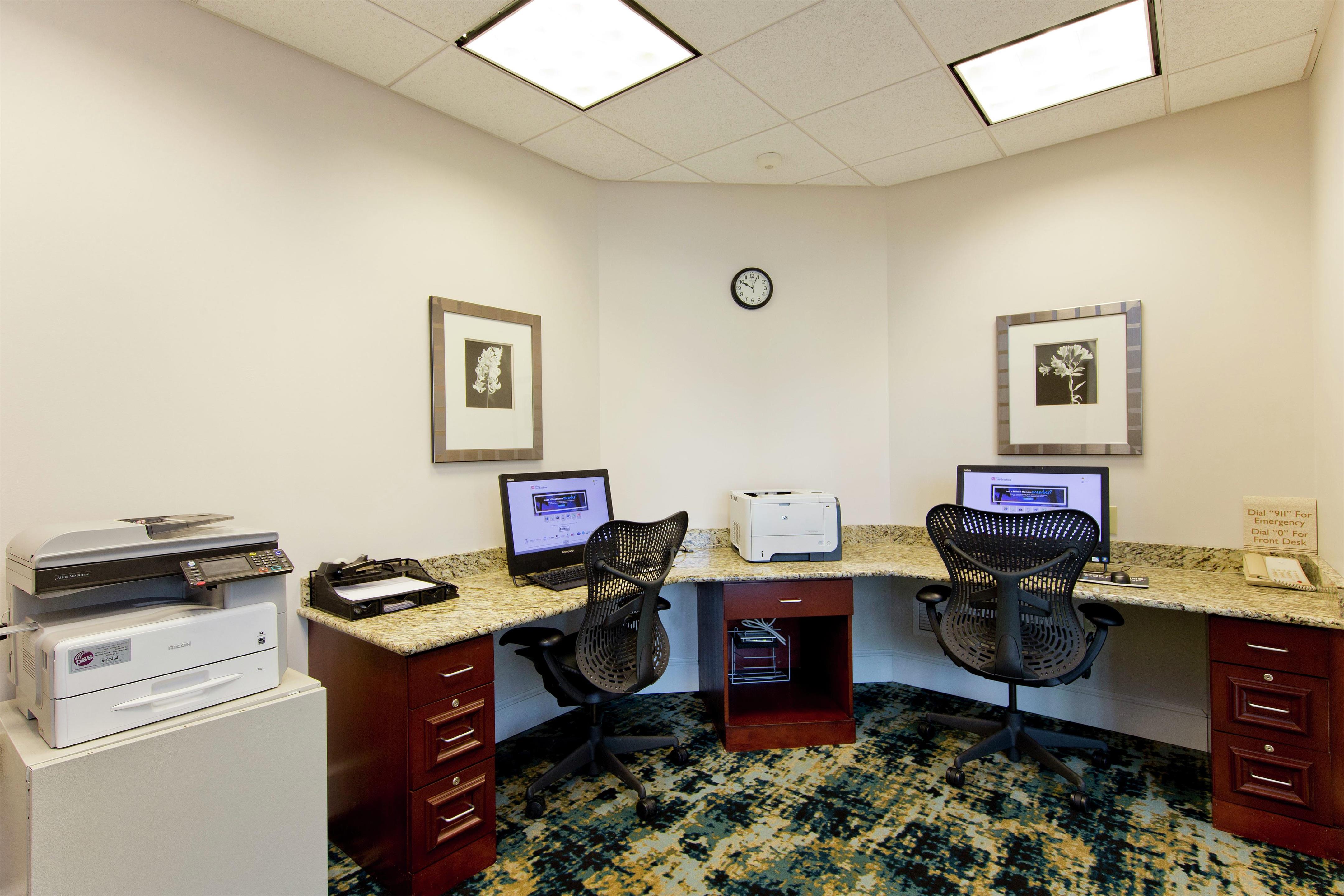 Business Center | Hilton Garden Inn Winchester