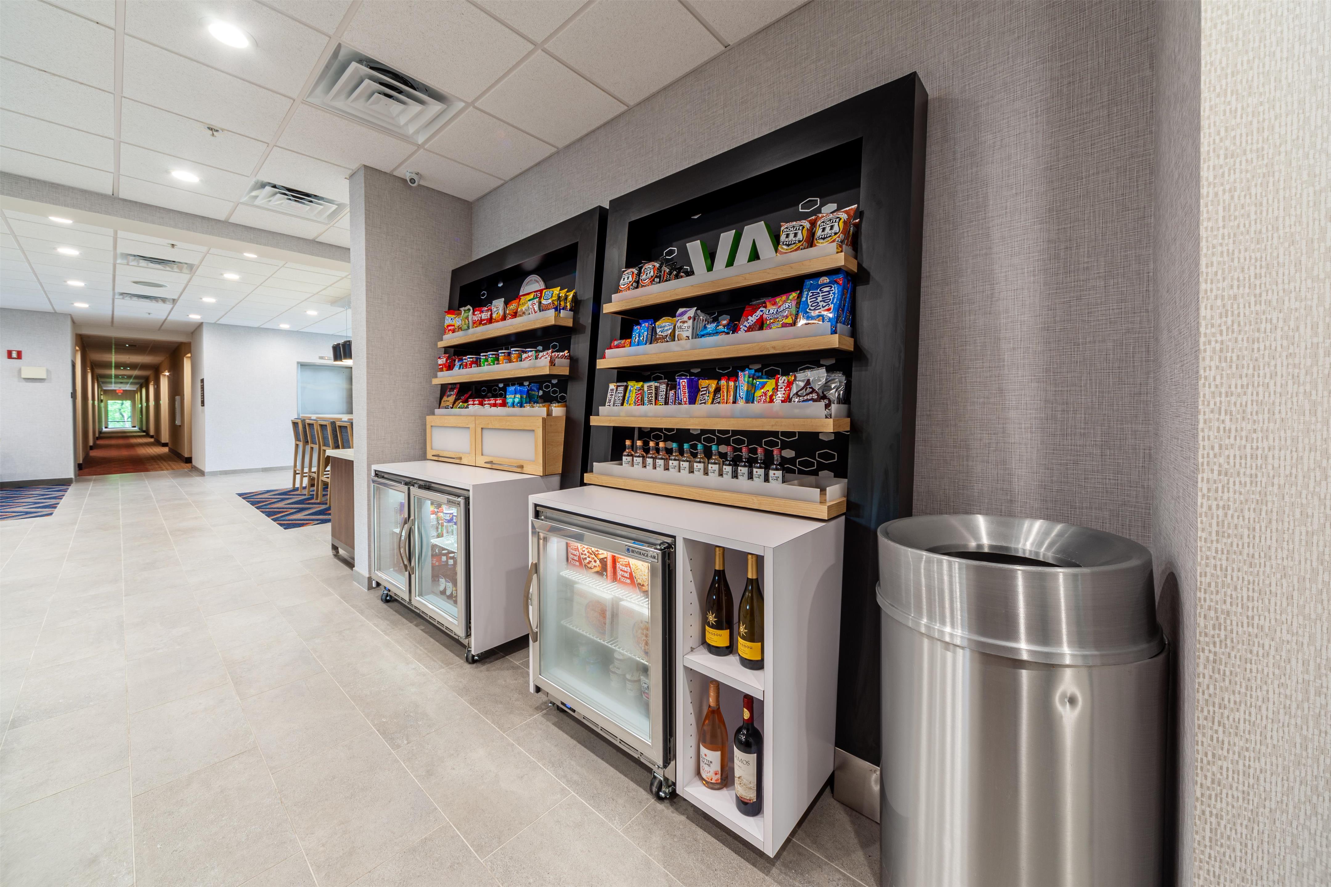Restaurant | Hampton Inn Winchester