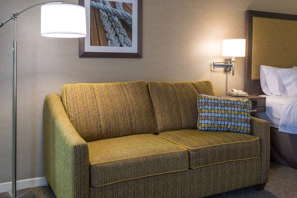 Hampton Inn by Hilton Waterville Room Type - 1 KNG HEARING ACC NOSMOK