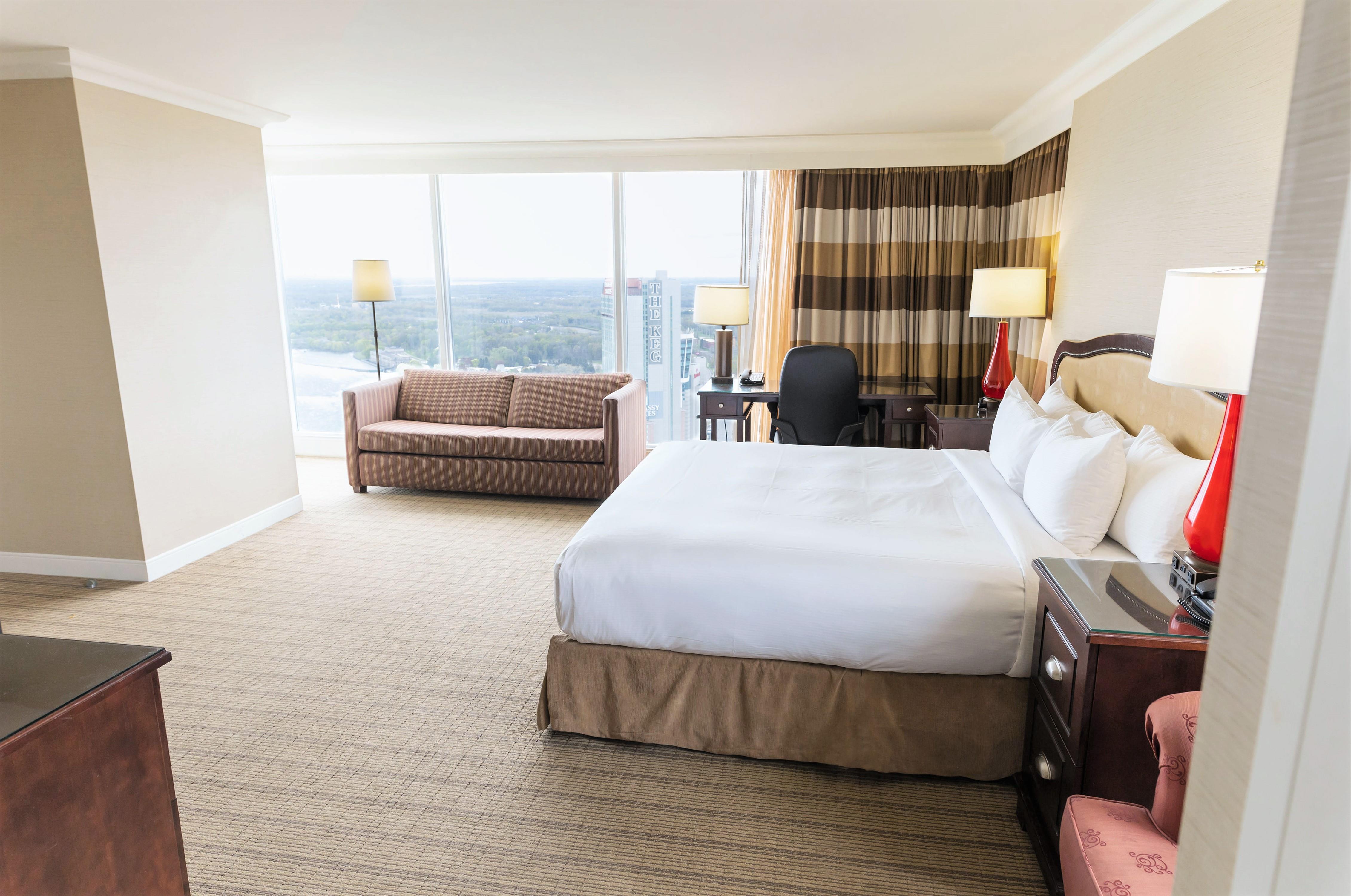 Hilton Niagara Falls/Fallsview Hotel & Suites Room Type - 1 KG WHRLPOOL US FALLSVIEW