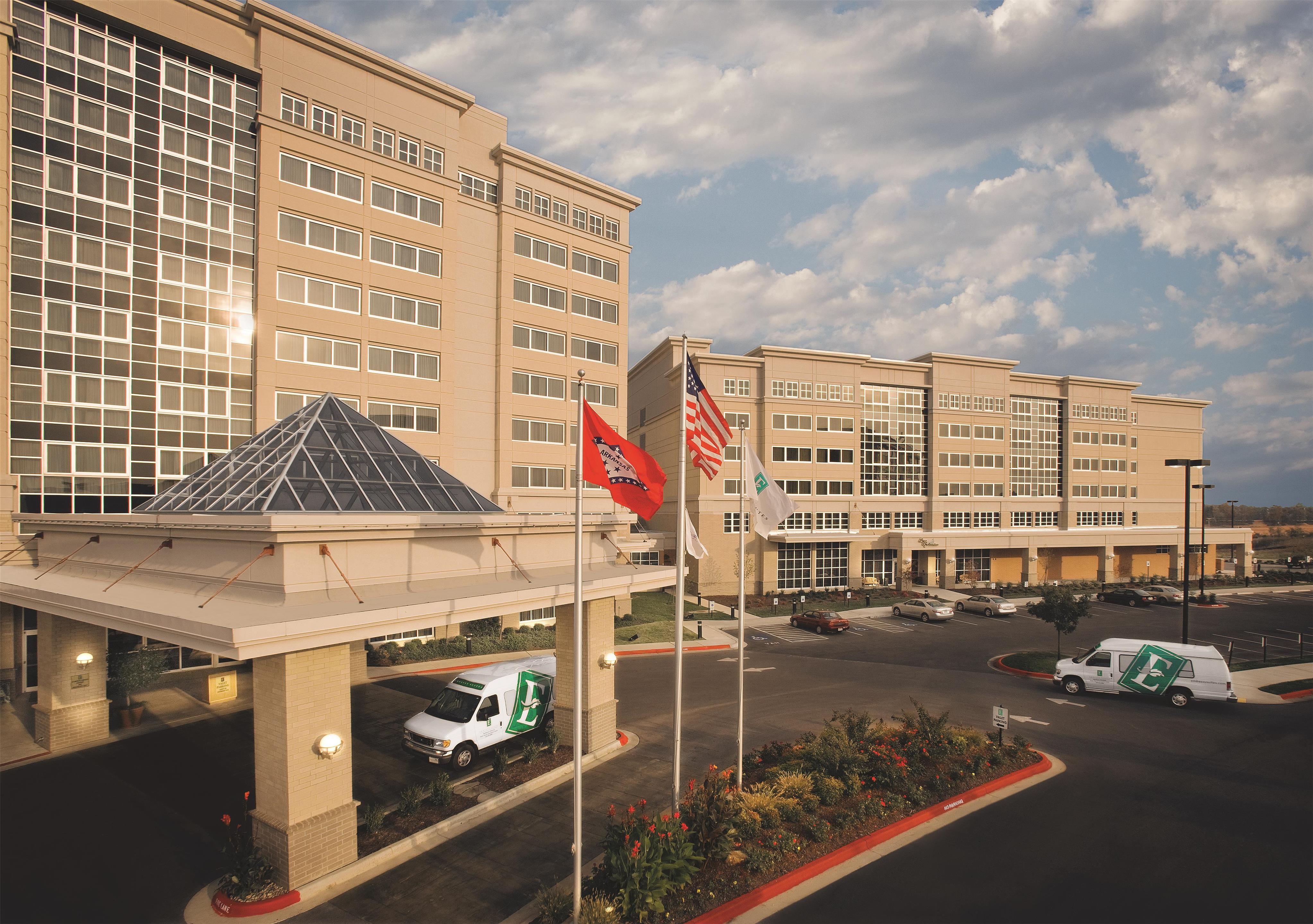 Exterior | Embassy Suites Northwest Arkansas - Hotel, Spa & Convention