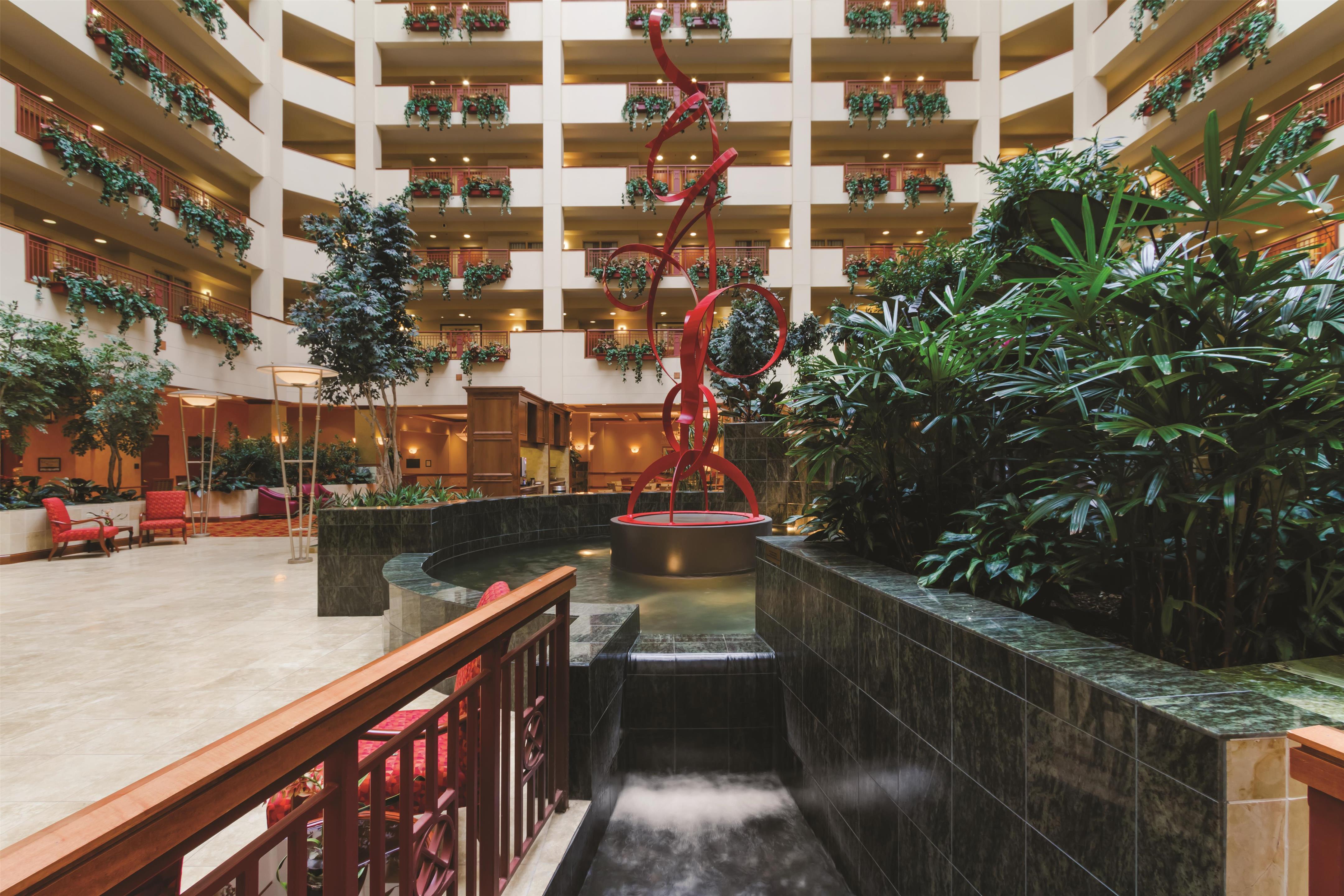 Lobby | Embassy Suites Northwest Arkansas - Hotel, Spa & Convention
