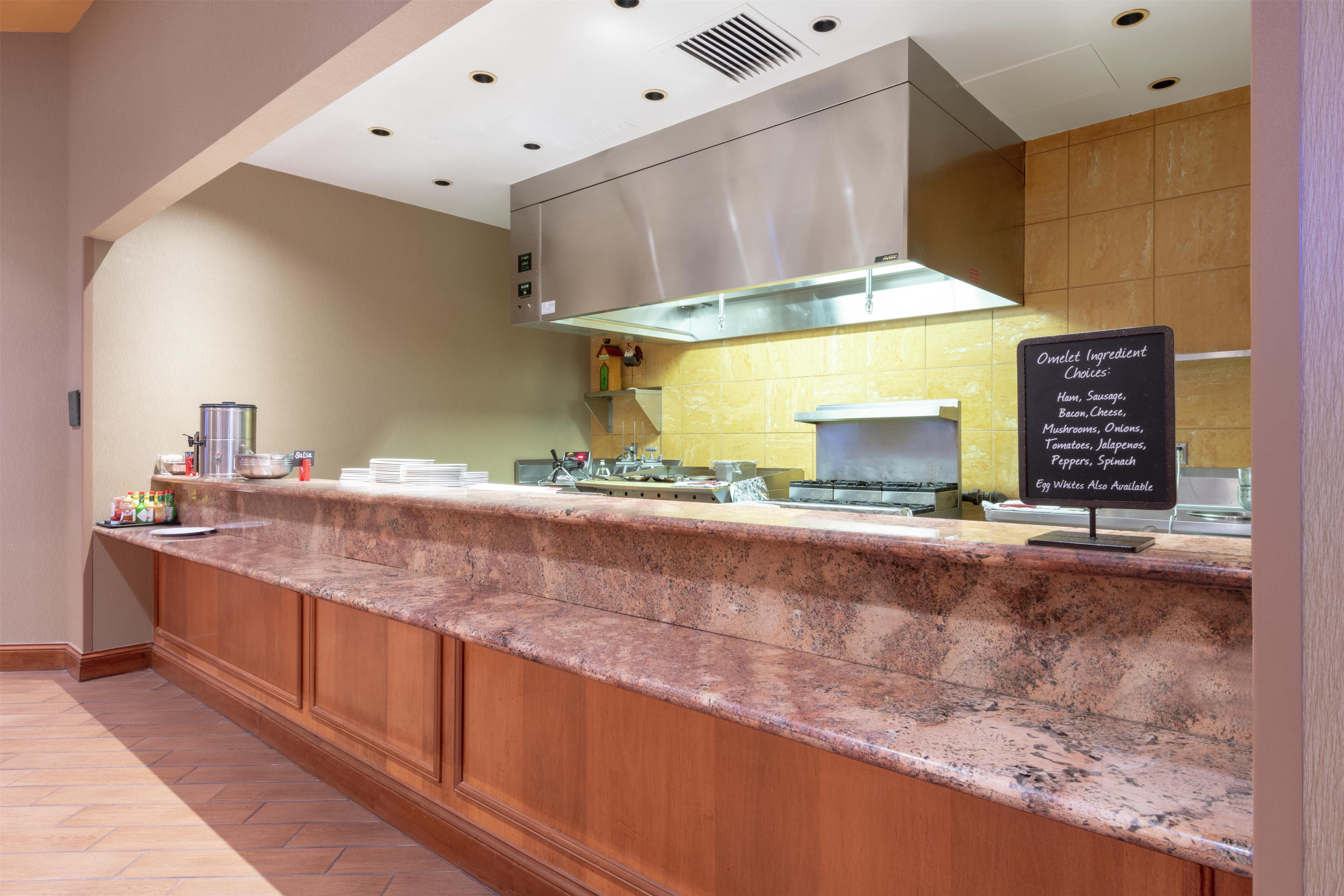 Restaurant | Embassy Suites Northwest Arkansas - Hotel, Spa & Convention