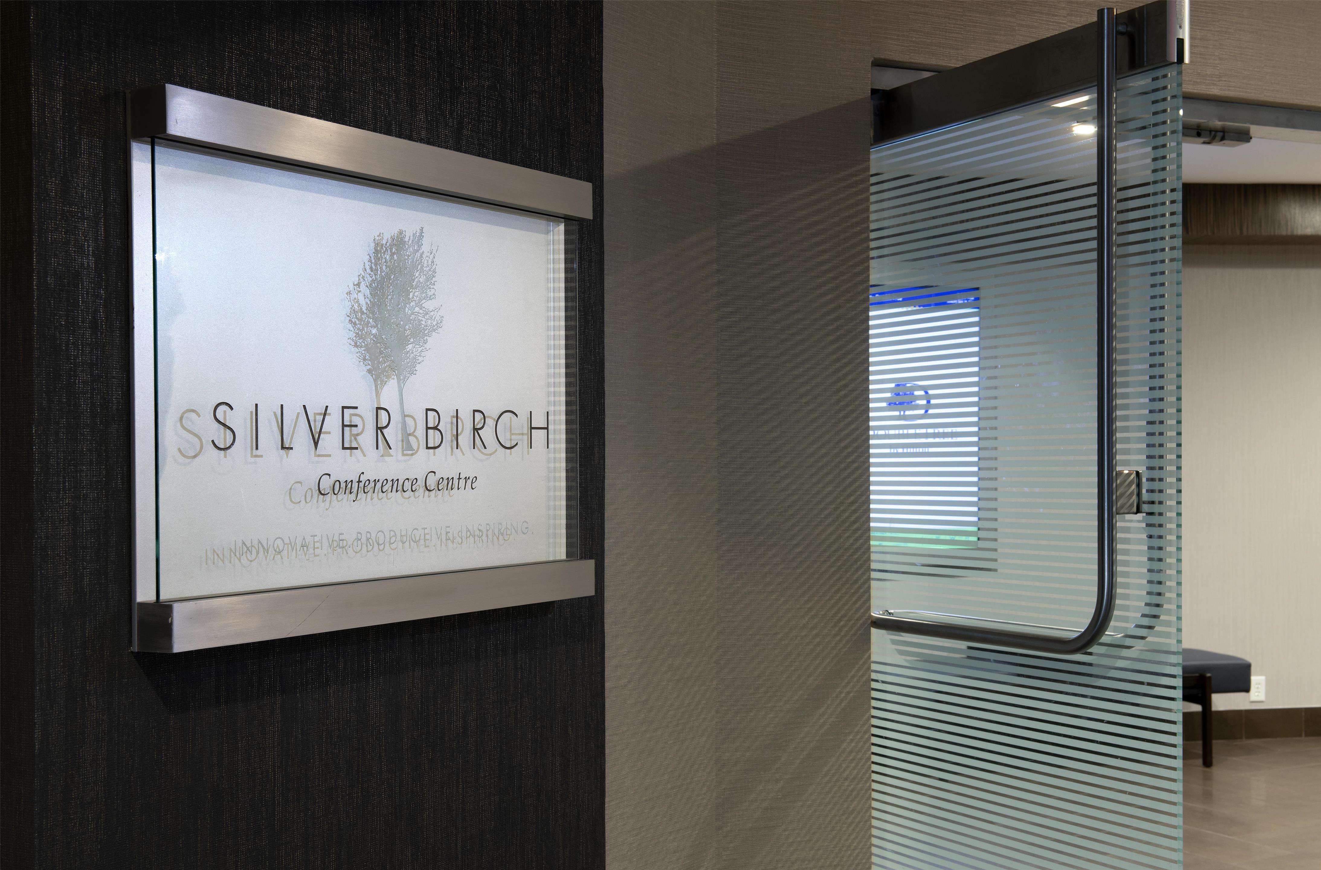 Meeting Room | DoubleTree by Hilton Hotel West Edmonton