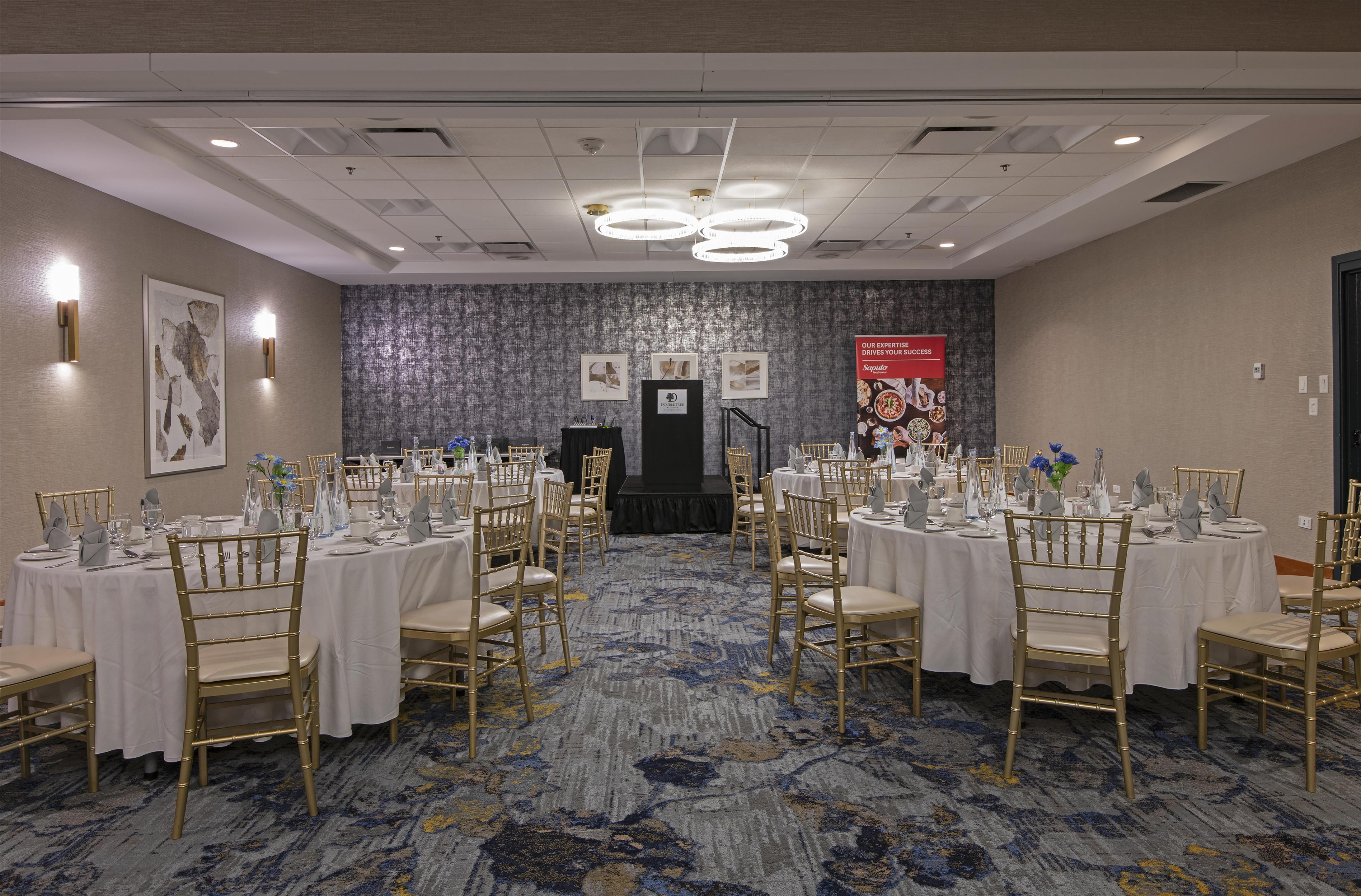 Meeting Room | DoubleTree by Hilton Hotel West Edmonton