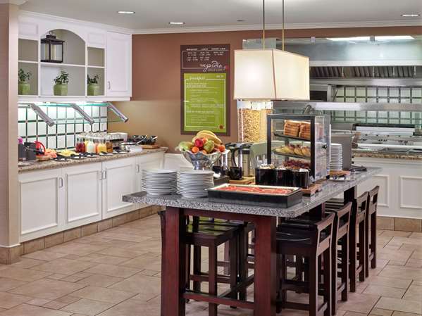 Amenities - Hilton Garden Inn West Edmonton