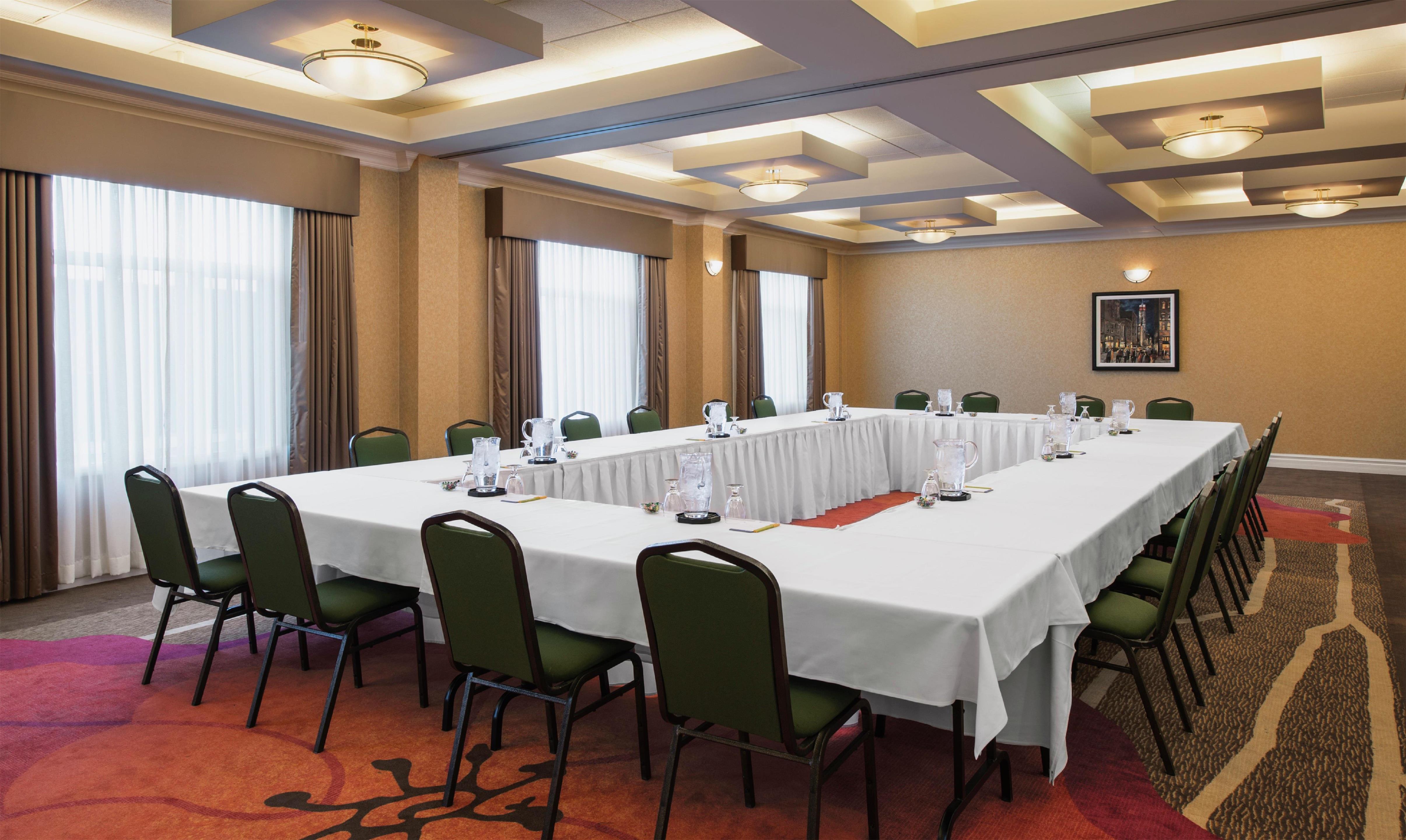 Meeting Room | Hilton Garden Inn West Edmonton