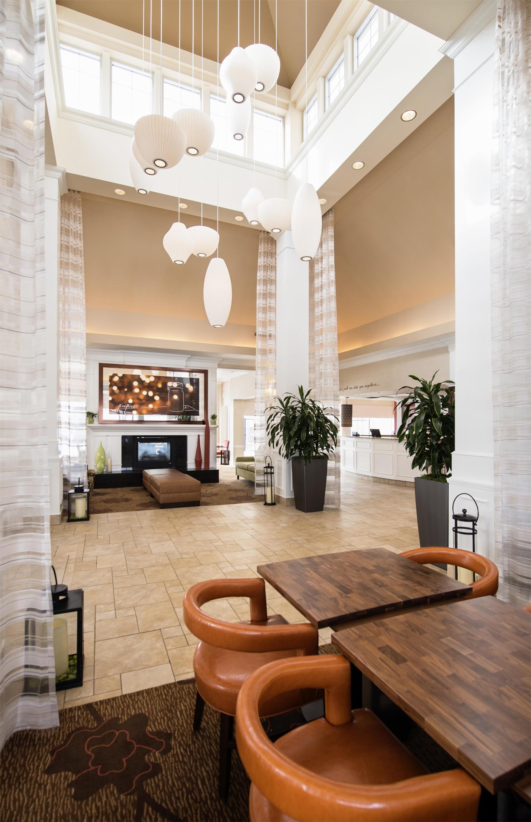 Reception | Hilton Garden Inn West Edmonton