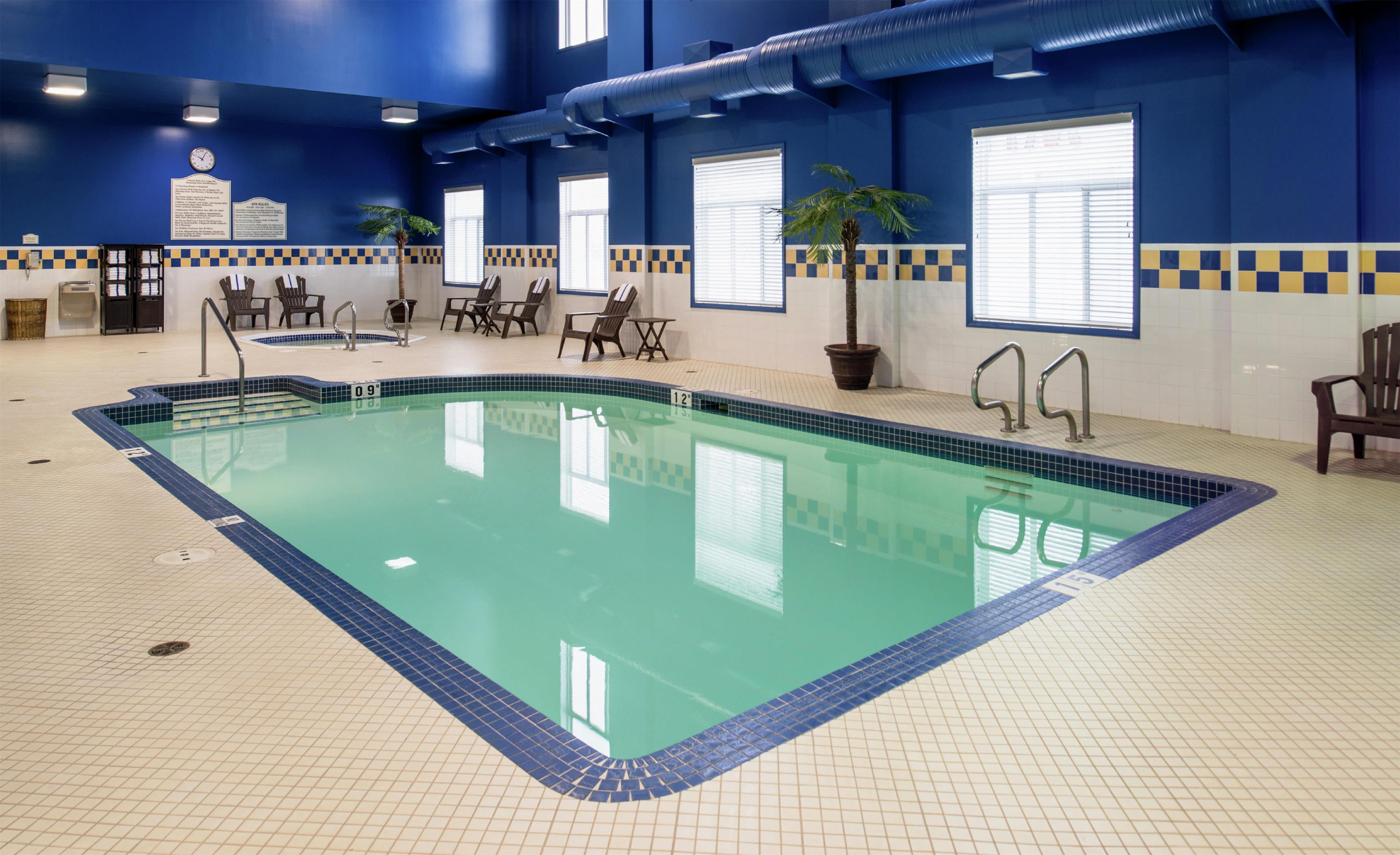 Pool | Hilton Garden Inn West Edmonton