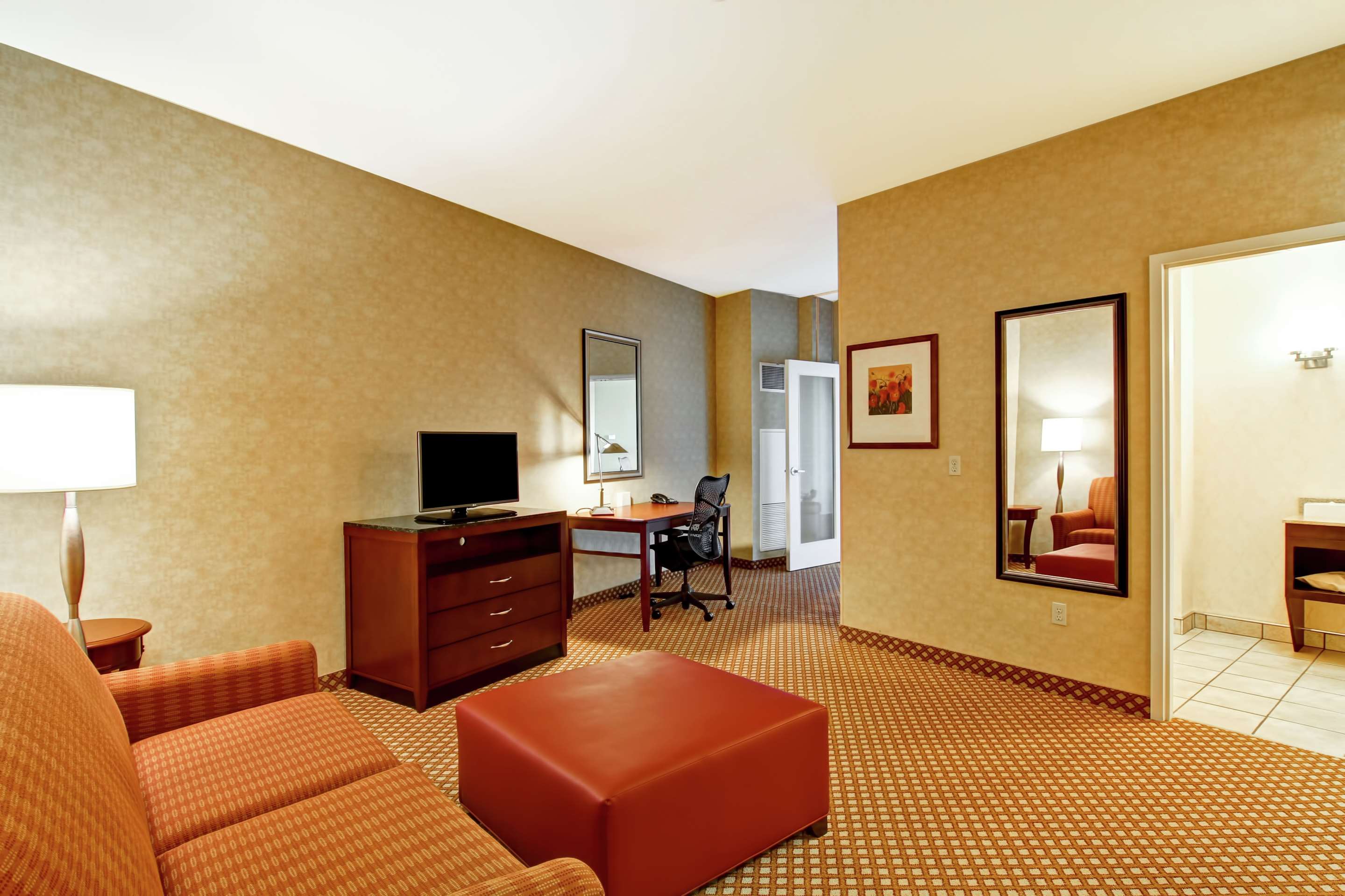 Guest room