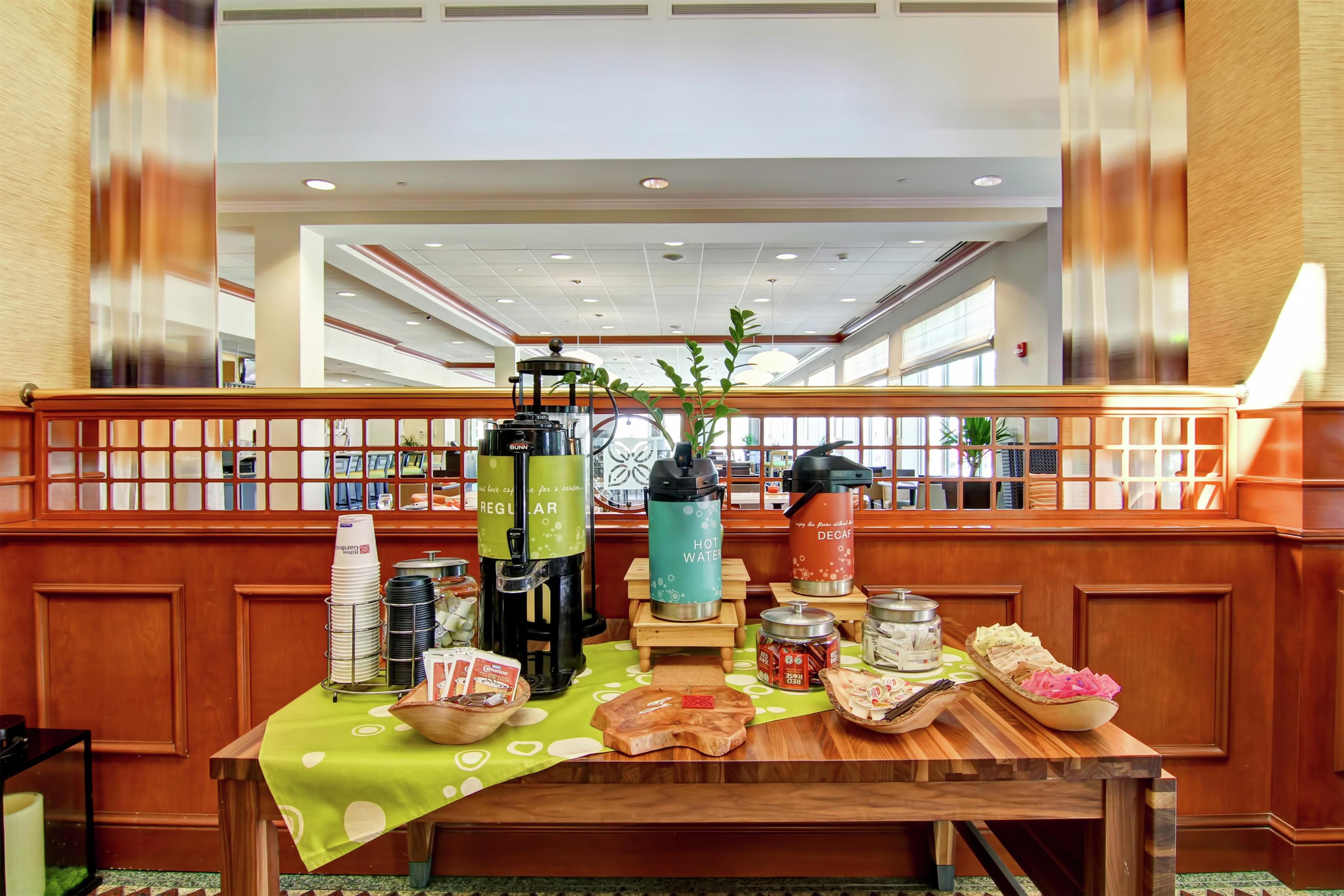 Lobby | Hilton Garden Inn Ottawa Airport