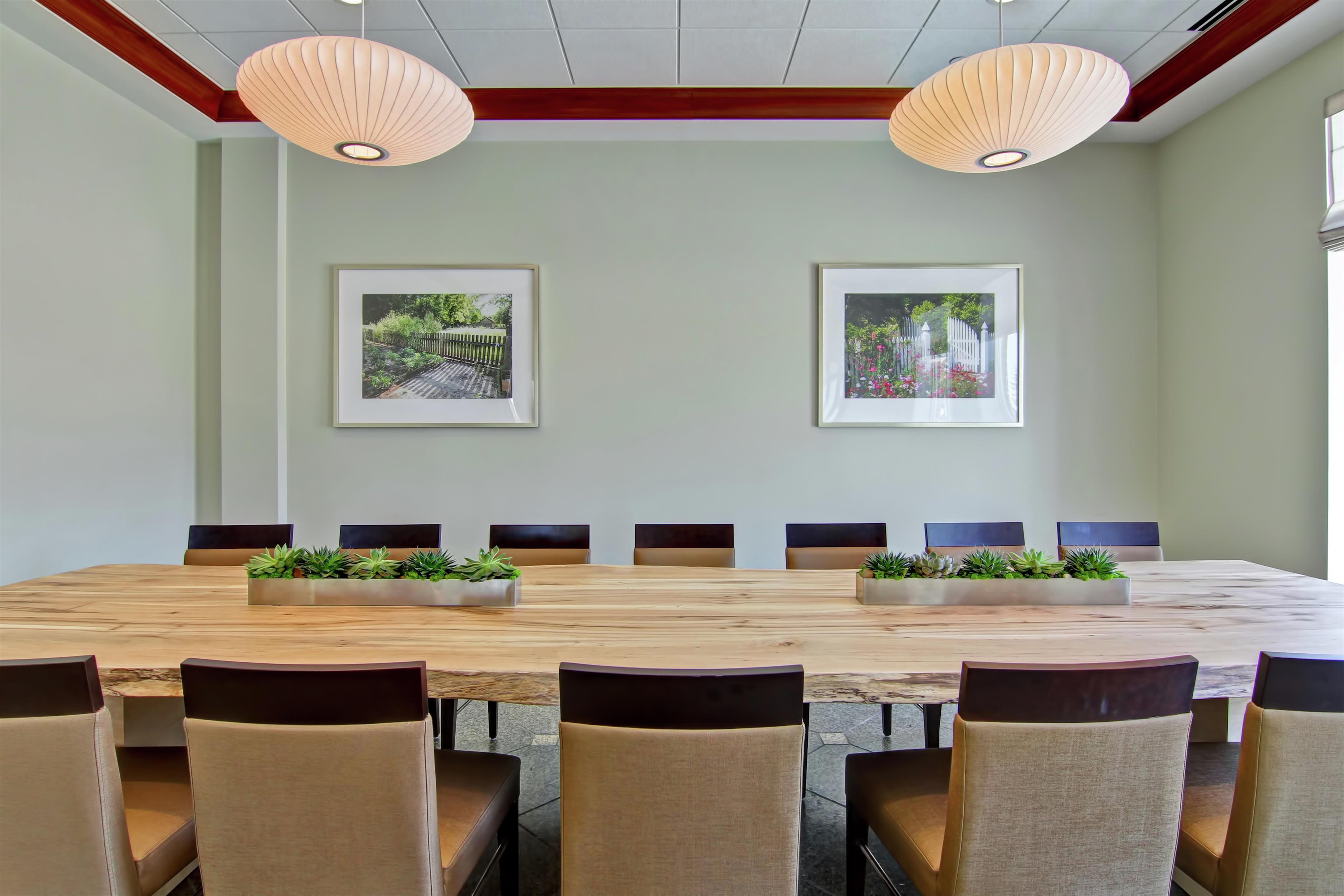 Restaurant | Hilton Garden Inn Ottawa Airport