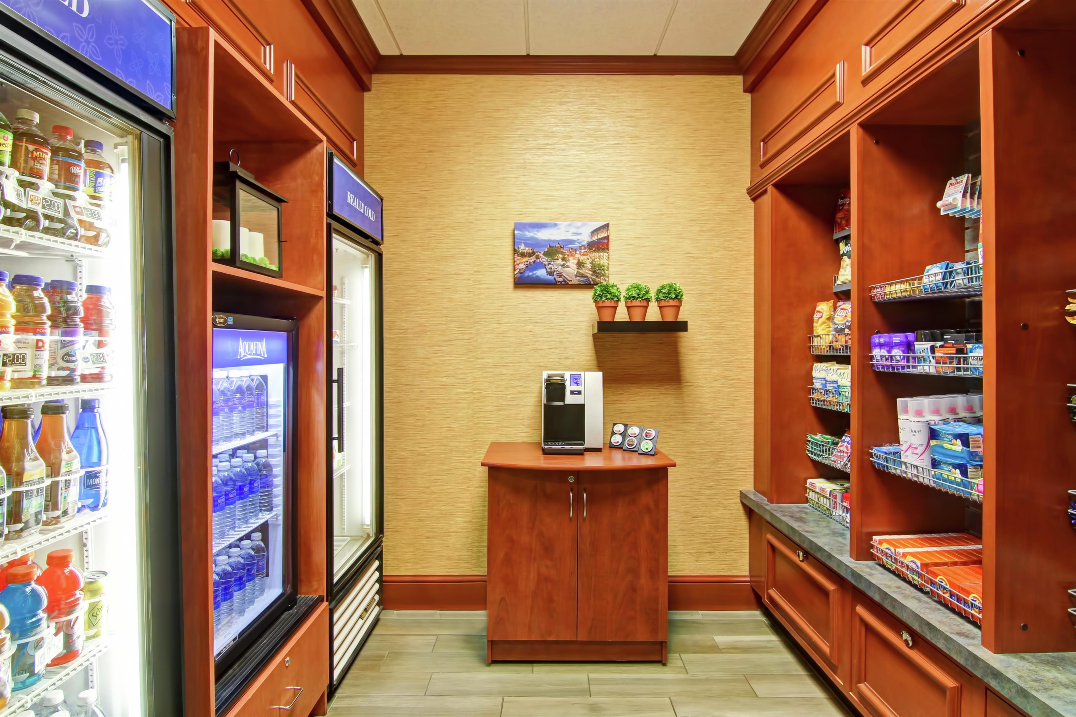Restaurant | Hilton Garden Inn Ottawa Airport