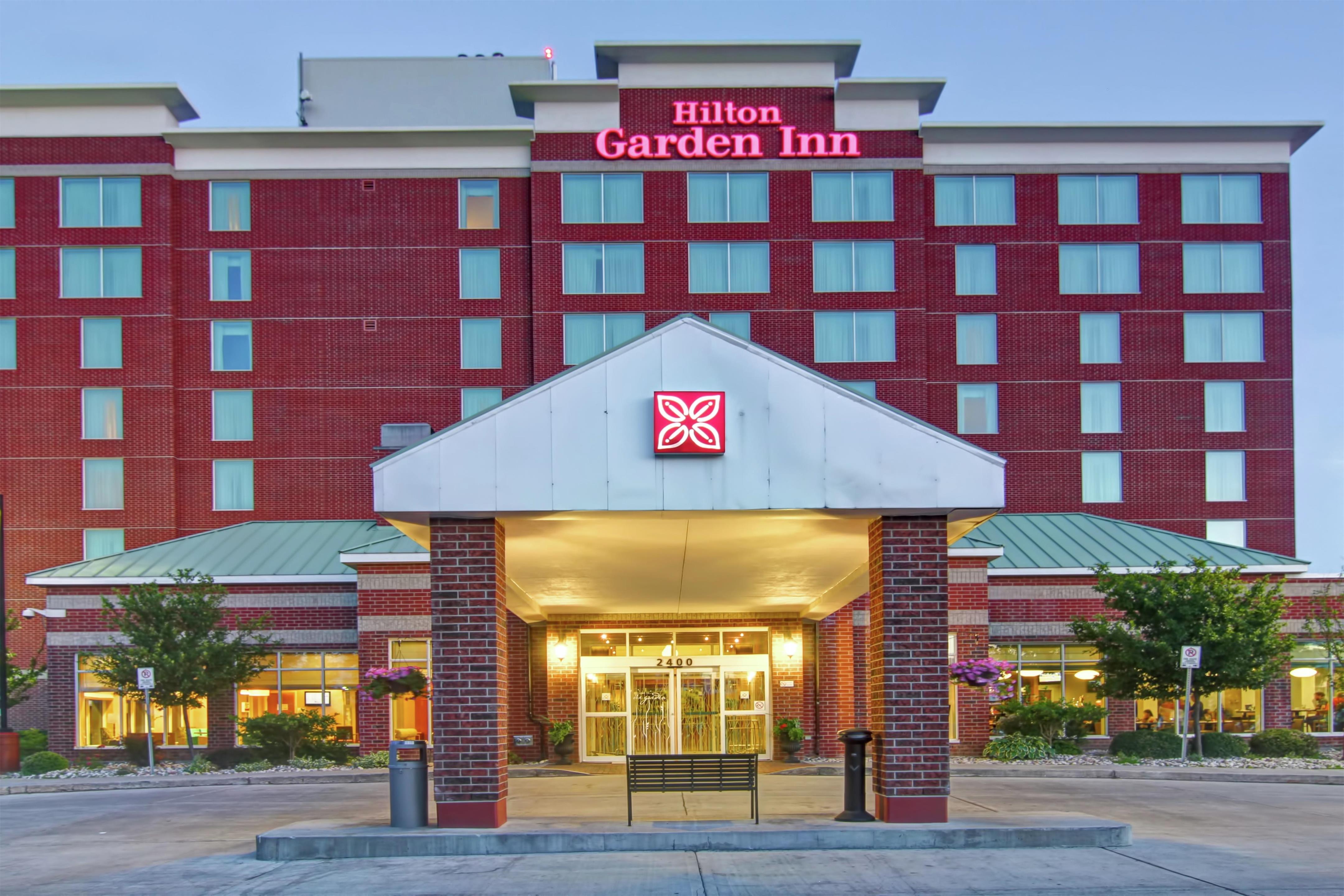 Exterior | Hilton Garden Inn Ottawa Airport