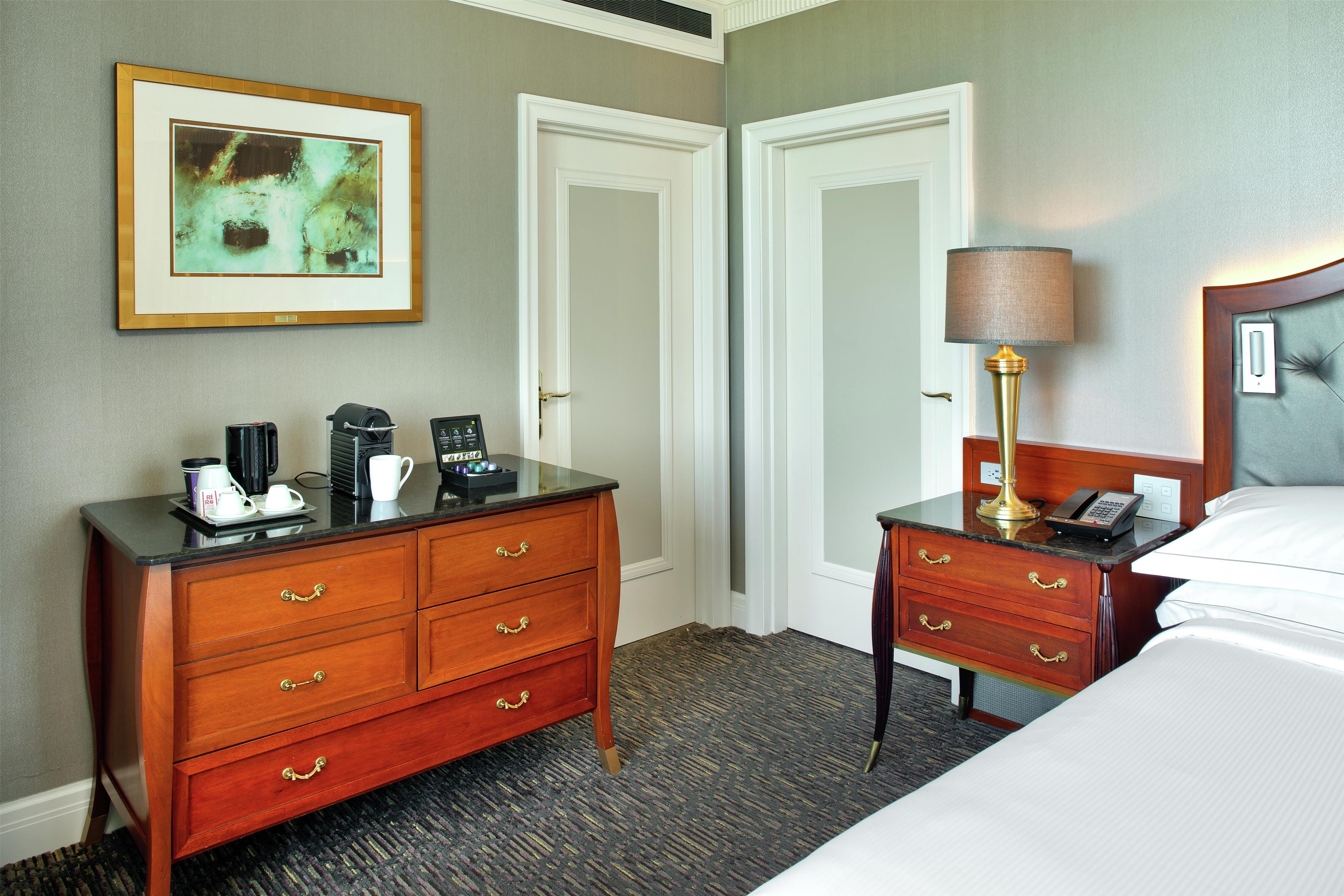 Guest room
