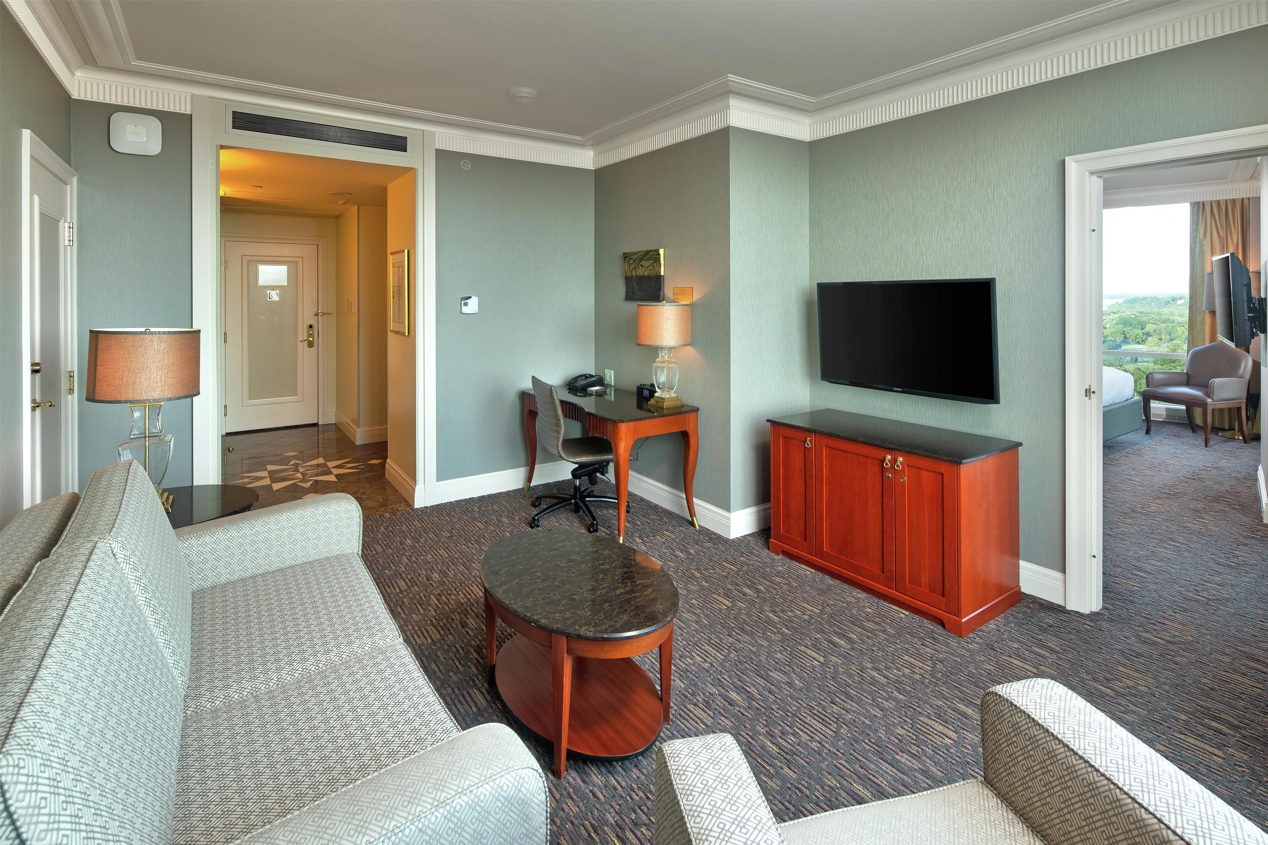 Guest room