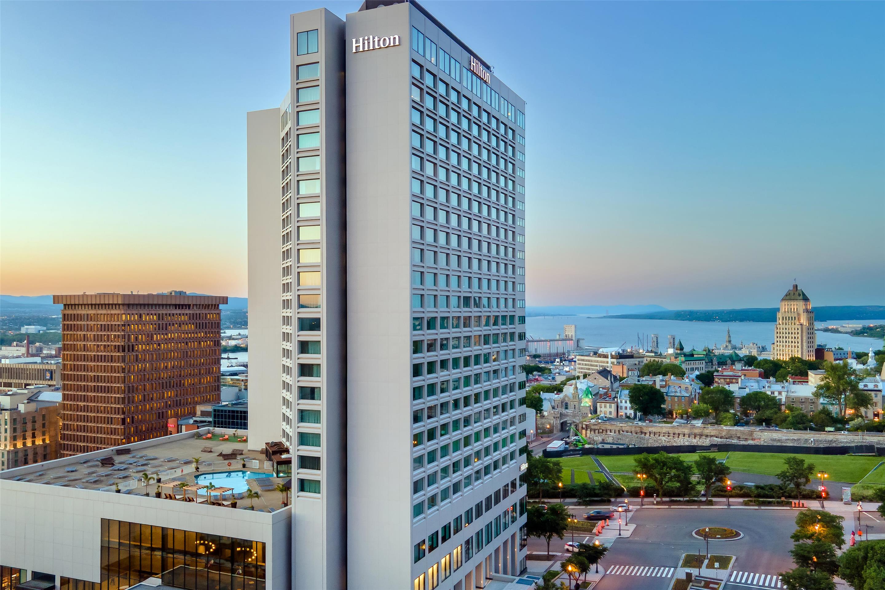 Exterior | Hilton Quebec