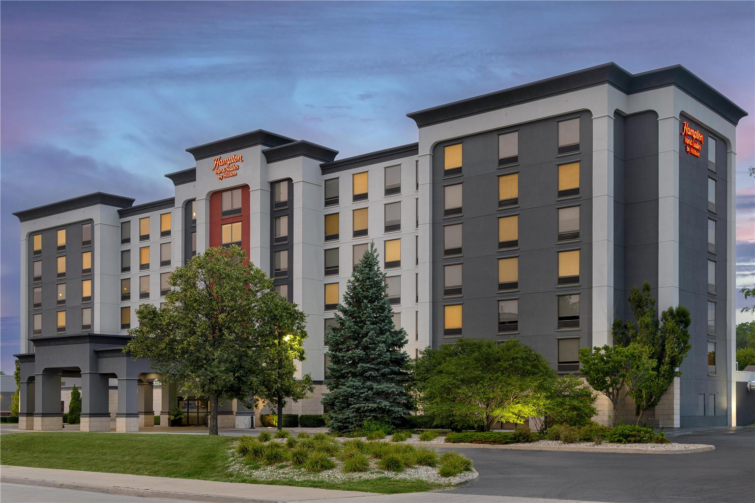 Hampton Inn & Suites Windsor