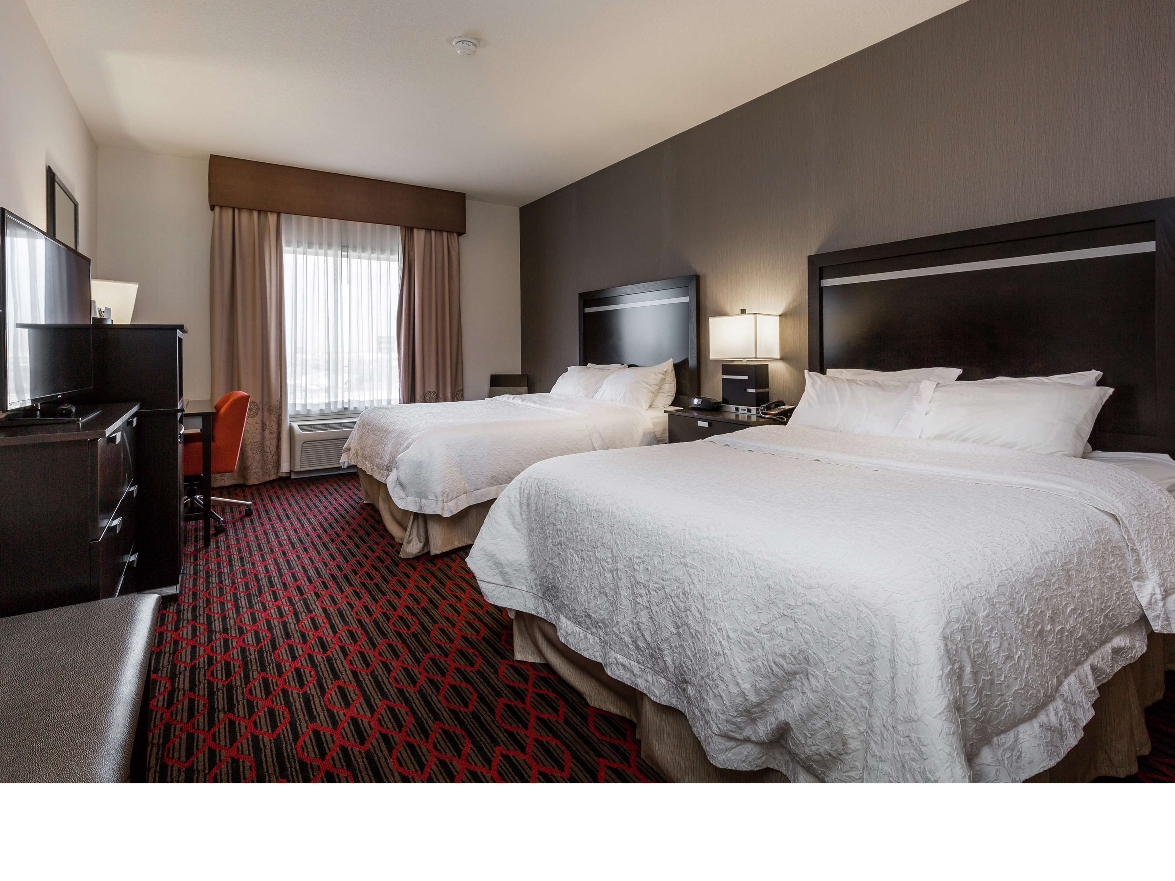 Hampton Inn & Suites by Hilton Lethbridge Room Type - 2 QUEEN BEDS NONSMOKING