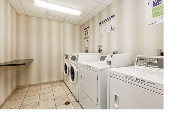  - Hampton Inn & Suites Lethbridge