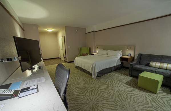  - Hilton Garden Inn Montreal Airport St Laurent