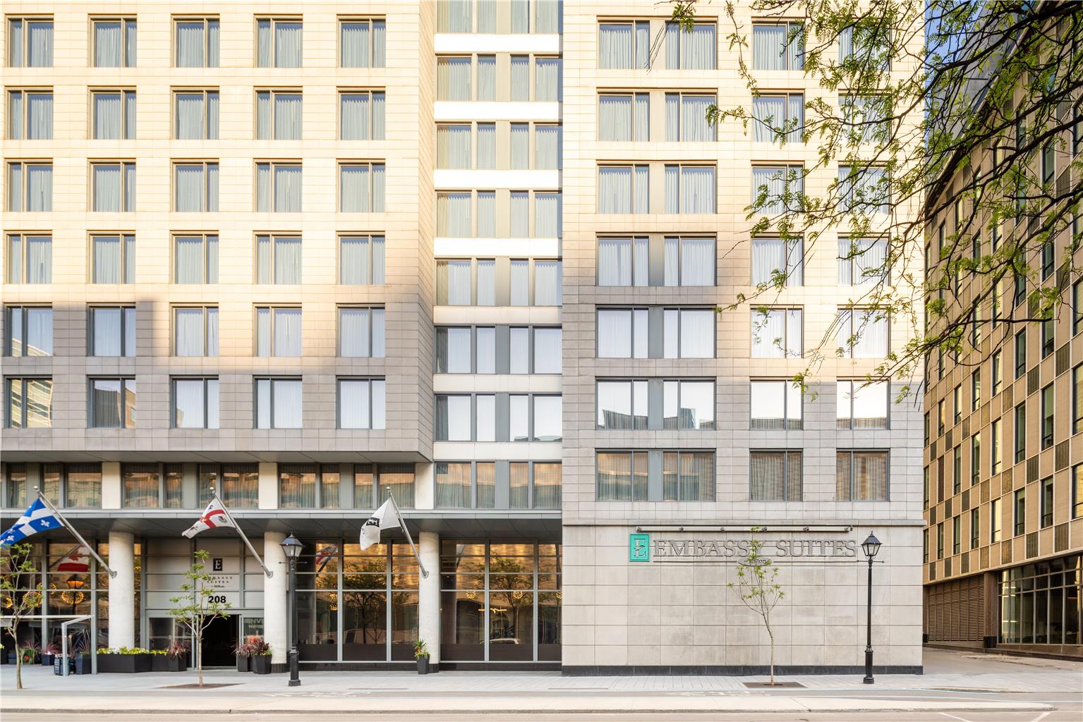 Embassy Suites Montreal by Hilton